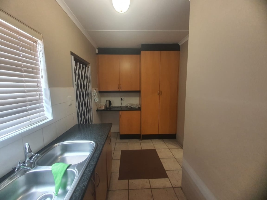 To Let 3 Bedroom Property for Rent in Beacon Bay Eastern Cape